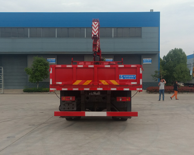 程力威牌CLW5160JSQ6SZ型隨車起重運(yùn)輸車 程力威牌CLW5160JSQ6SZ型隨車起重運(yùn)輸車