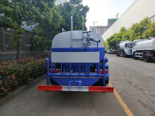 多利卡灑水車 多利卡灑水車