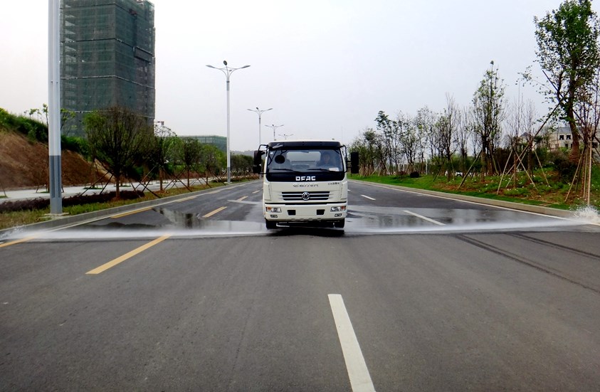 2手灑水車圖片 2手灑水車圖片