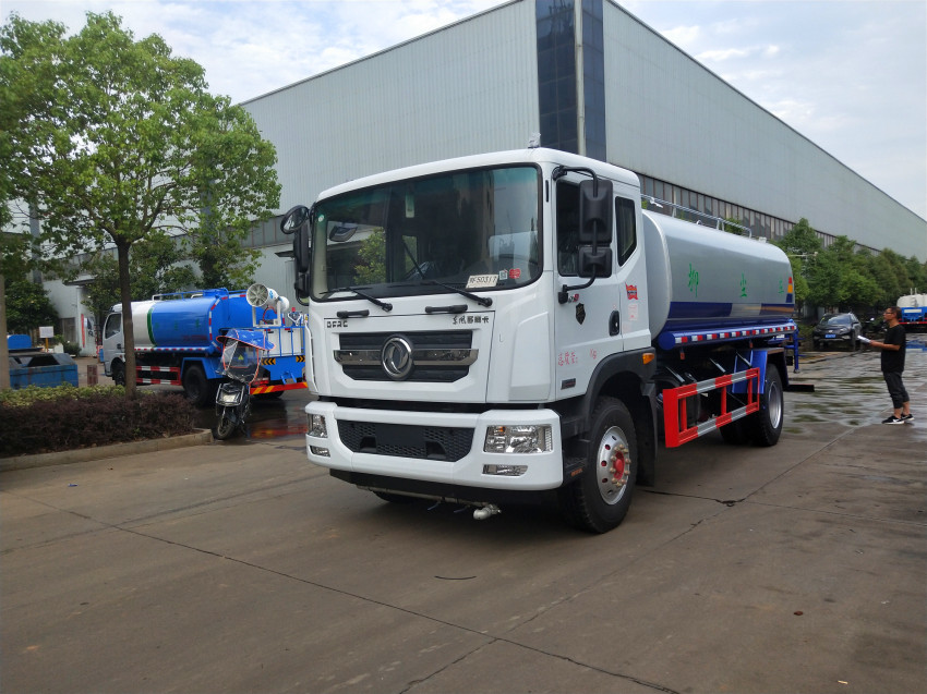 霧泡灑水車廠家 霧泡灑水車廠家