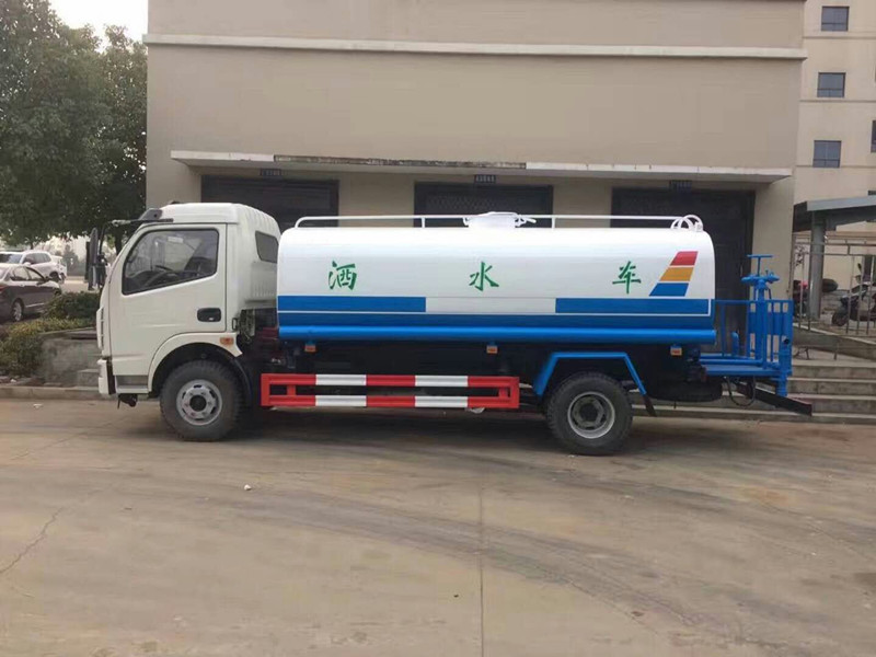 8噸10噸東風灑水車配置價格,綠化灑水車哪里買 8噸10噸東風灑水車配置價格,綠化灑水車哪里買