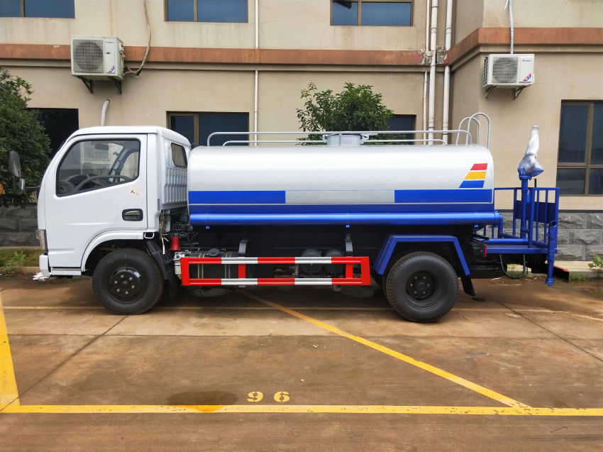 東風(fēng)5噸多利卡灑水車(chē)(國(guó)五新產(chǎn)品)-湖北程力灑水車(chē)生產(chǎn)廠家 東風(fēng)5噸多利卡灑水車(chē)(國(guó)五新產(chǎn)品)-湖北程力灑水車(chē)生產(chǎn)廠家
