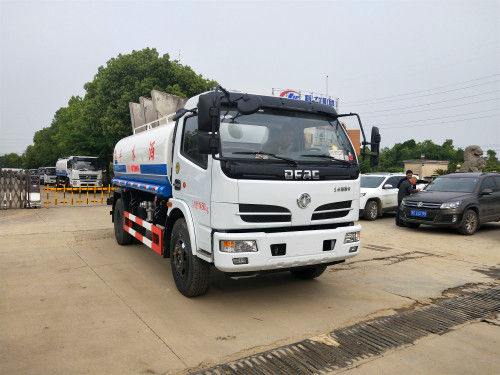 8噸灑水車-東風多利卡多少錢廠家電話 8噸灑水車-東風多利卡多少錢廠家電話