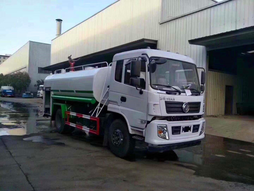 環(huán)衛(wèi)灑水車 -灑水車-園林綠化灑水車生產廠家 環(huán)衛(wèi)灑水車 -灑水車-園林綠化灑水車生產廠家