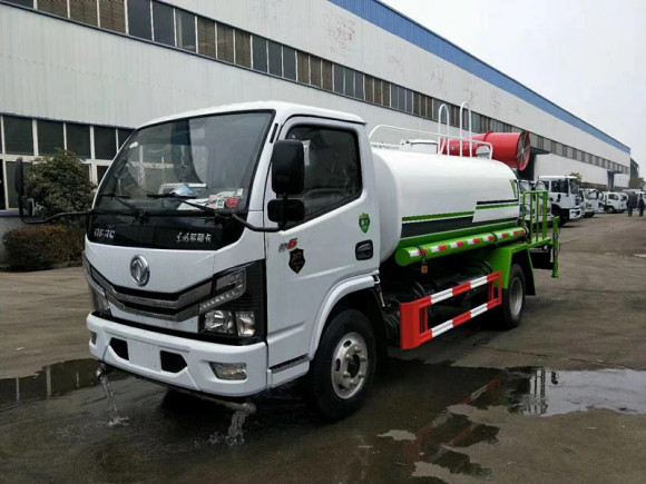 灑水車多少錢一輛-多功能灑水車多少錢一輛=程力集團(tuán) 灑水車多少錢一輛-多功能灑水車多少錢一輛=程力集團(tuán)