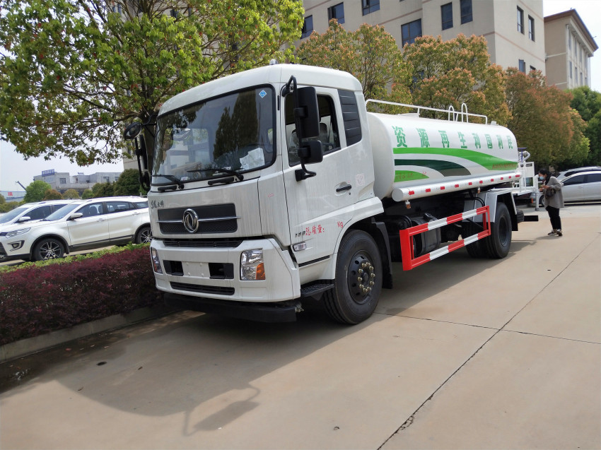 12噸東風天錦灑水車價格多少-東風天錦灑水車價格-程力集團 12噸東風天錦灑水車價格多少-東風天錦灑水車價格-程力集團