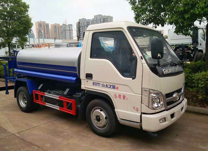 消防灑水車和灑水車相比有什么區別及優勢-程力集團 消防灑水車和灑水車相比有什么區別及優勢-程力集團