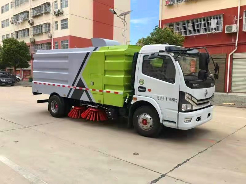 東風洗掃車廠家東風小多利卡5方掃路車廠家批發供應路面清掃車 東風洗掃車廠家東風小多利卡5方掃路車廠家批發供應路面清掃車